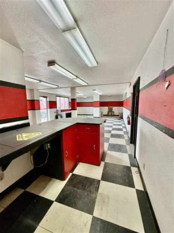 417 10th St Worland #8