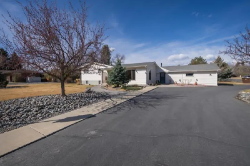 1044 Stampede Ave Cody #1