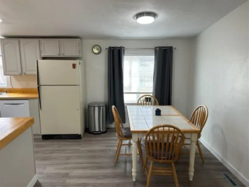 854 8th St Basin #3