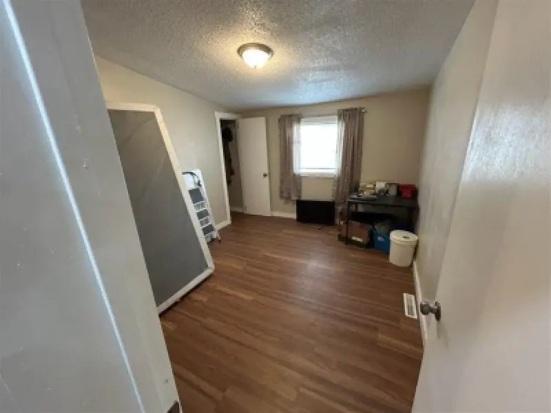854 8th St Basin #5