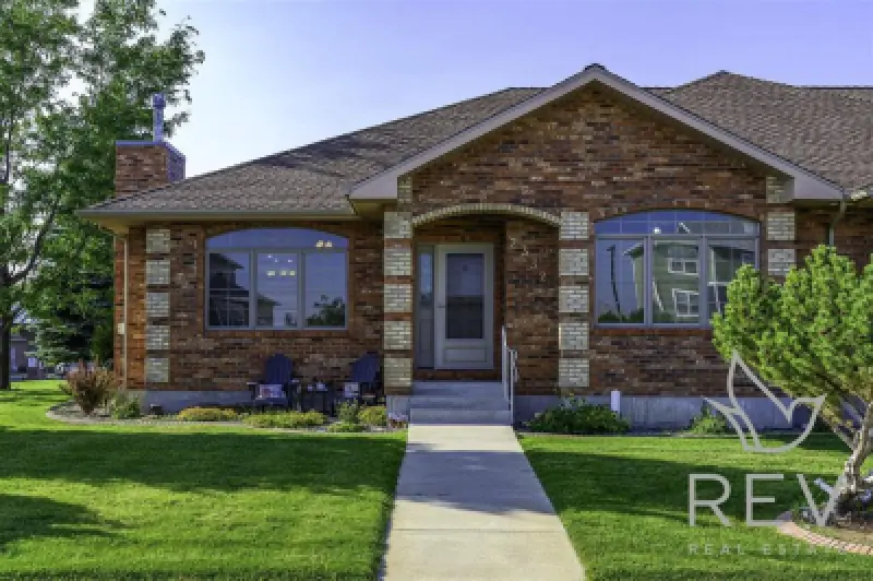 2332 Pioneer Ave Cody #2