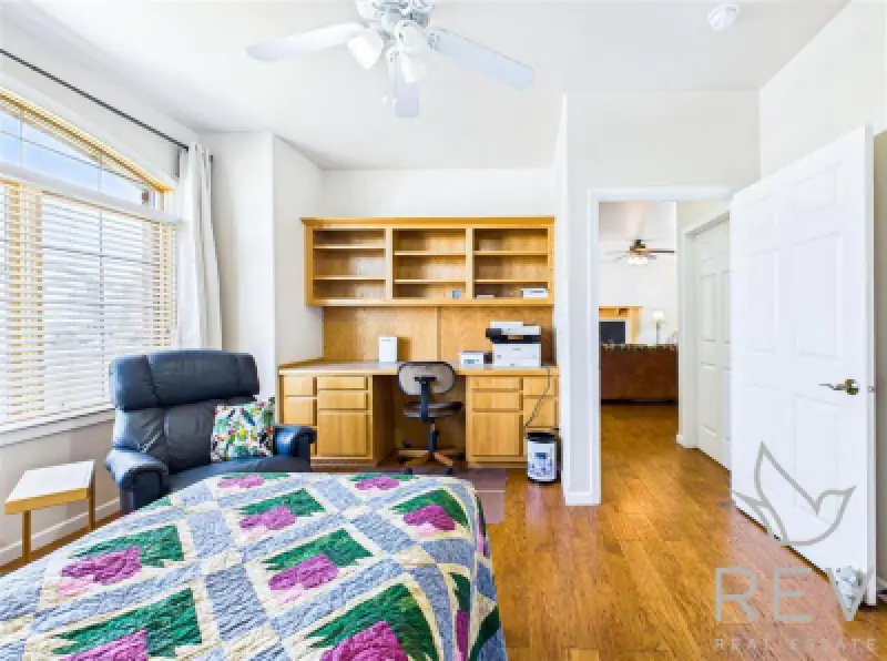 2332 Pioneer Ave Cody #29