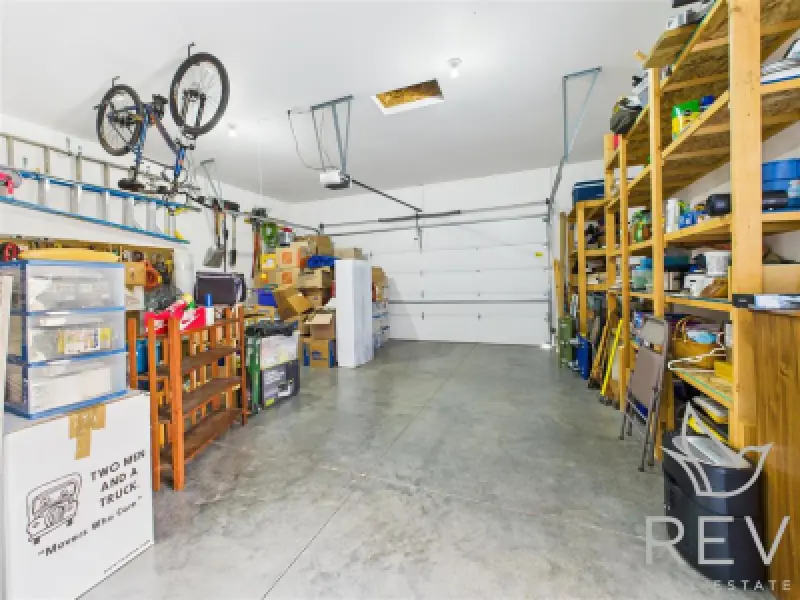 2332 Pioneer Ave Cody #32