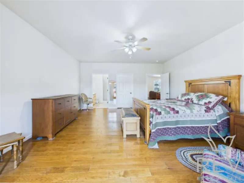 2332 Pioneer Ave Cody #35