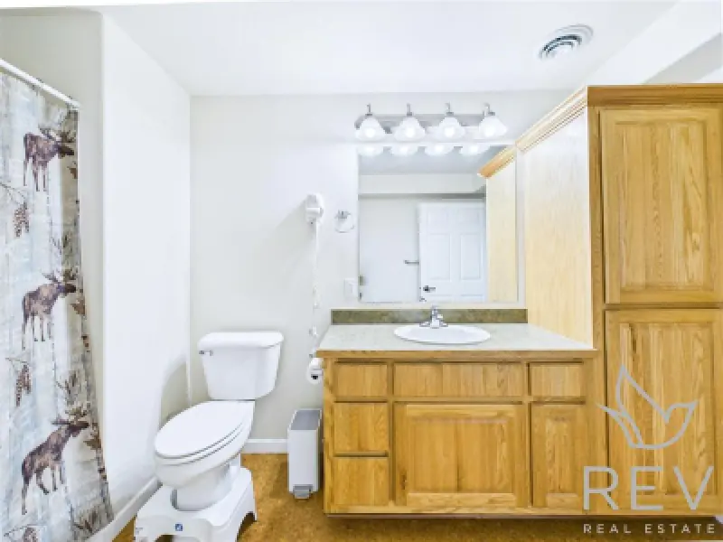 2332 Pioneer Ave Cody #47
