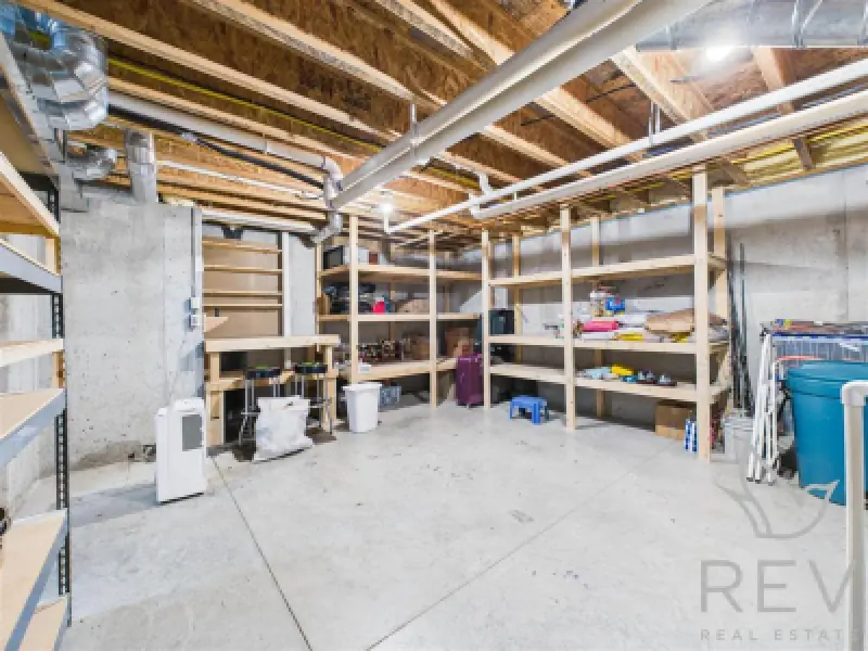 2332 Pioneer Ave Cody #48