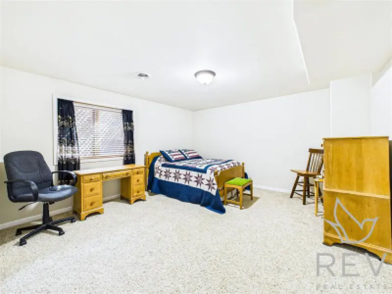 2332 Pioneer Ave Cody #50