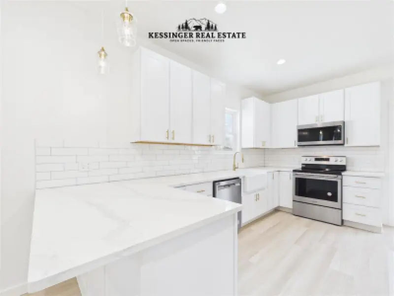 272 Park Ave Lovell #13