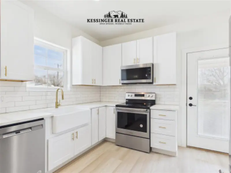 272 Park Ave Lovell #18