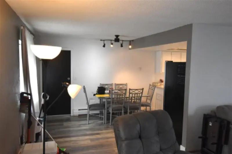 506 Shoshone St Powell #11