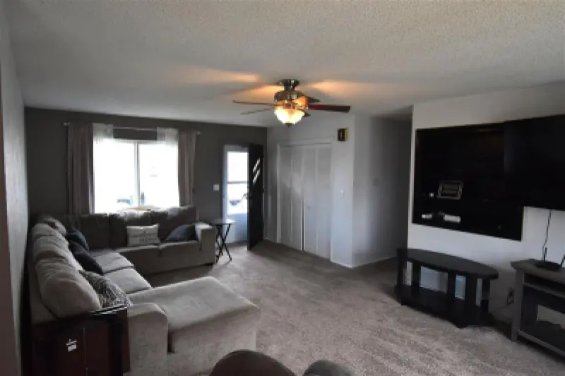 506 Shoshone St Powell #15