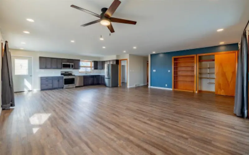 700 Big Horn Ave Garland #7