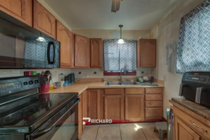 1302 Salsbury Ave Cody #8