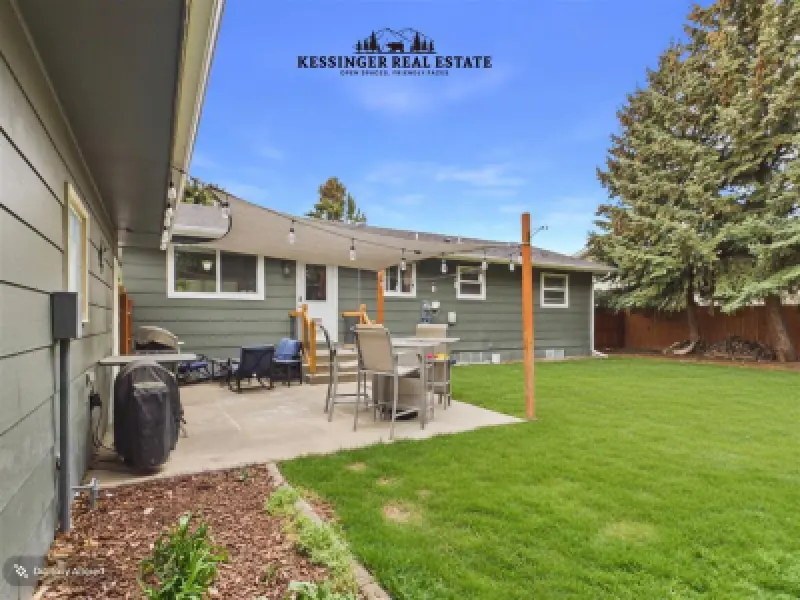 945 Avenue K Powell #40
