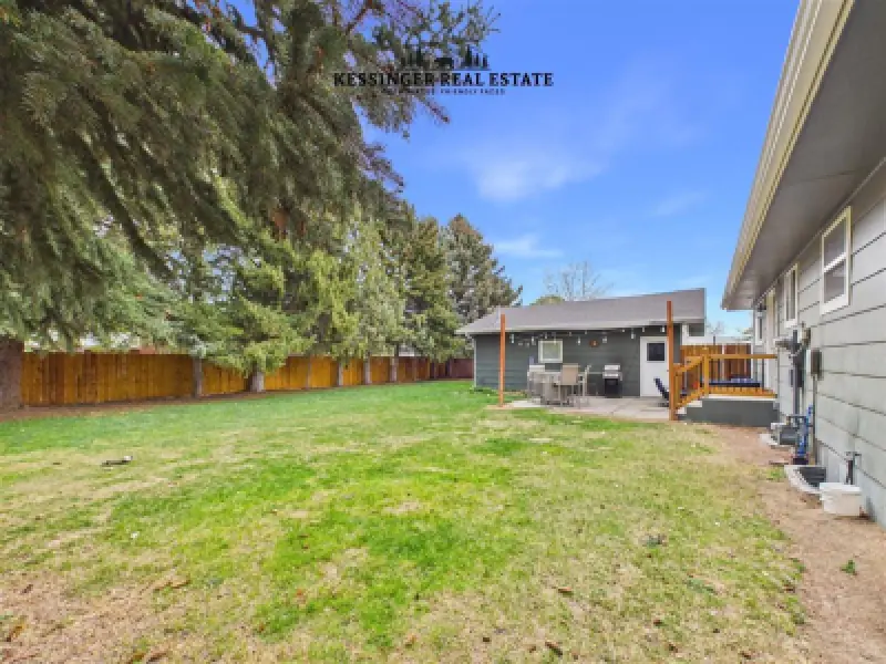 945 Avenue K Powell #42