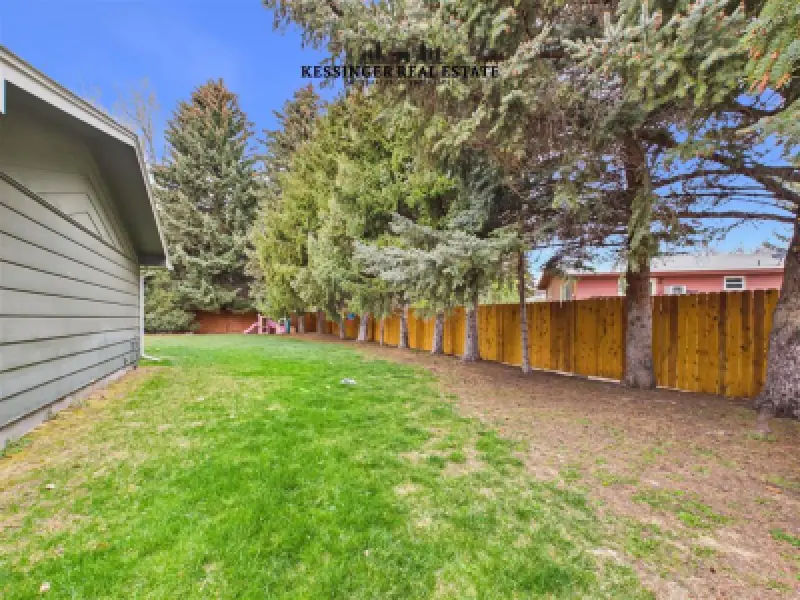 945 Avenue K Powell #45
