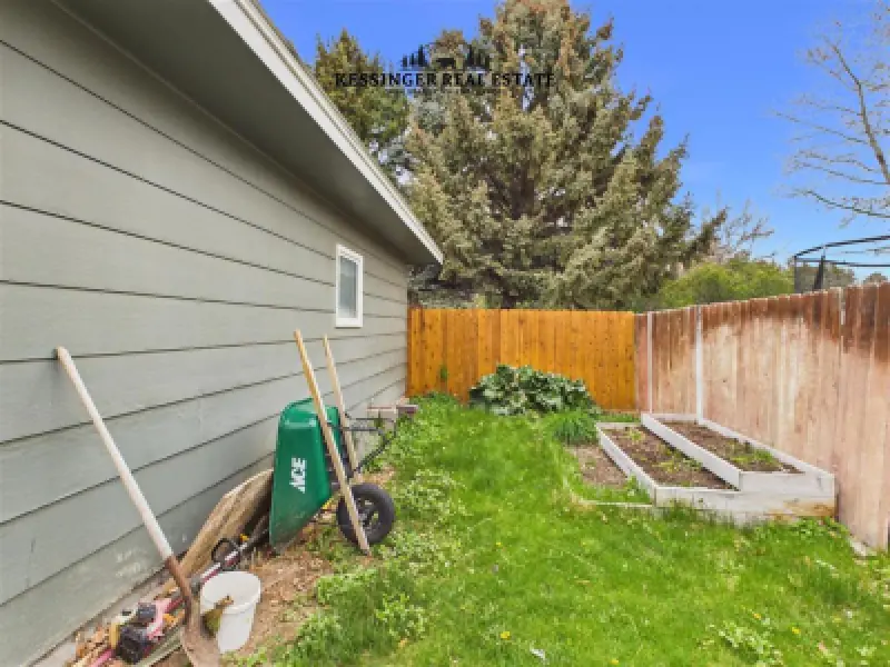 945 Avenue K Powell #47