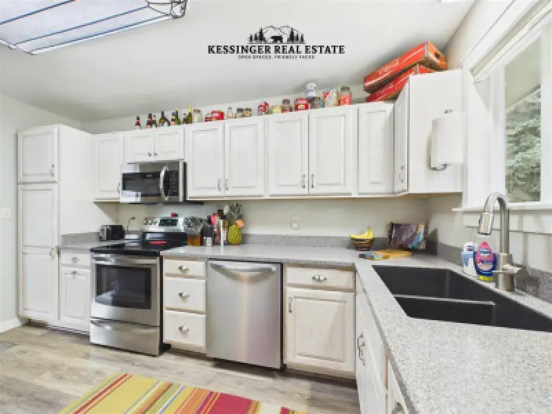 945 Avenue K Powell #5