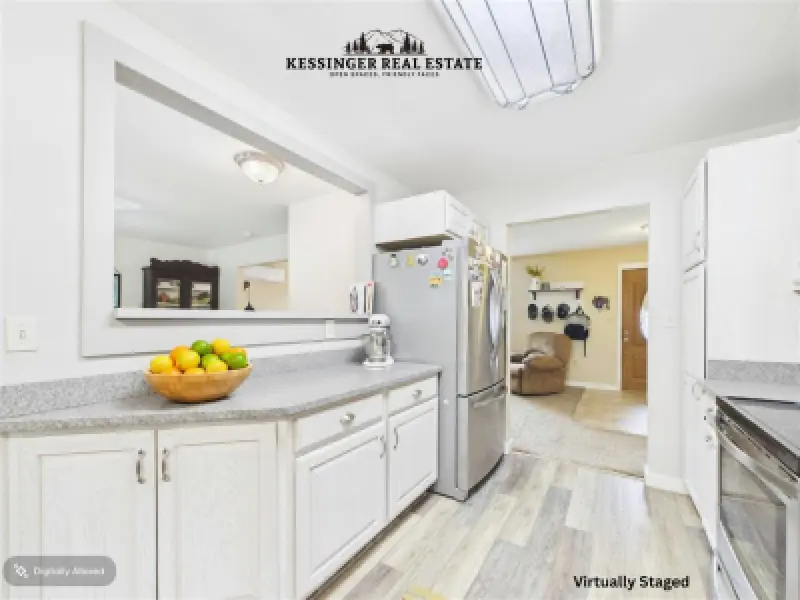 945 Avenue K Powell #7