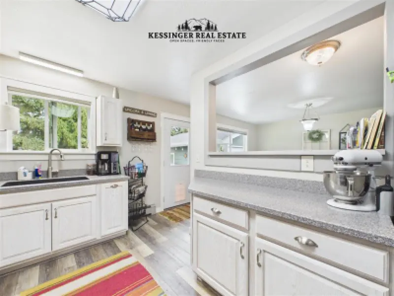 945 Avenue K Powell #8