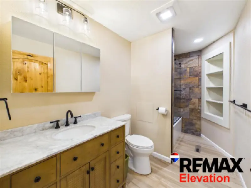 84 Park Ave Lovell #44