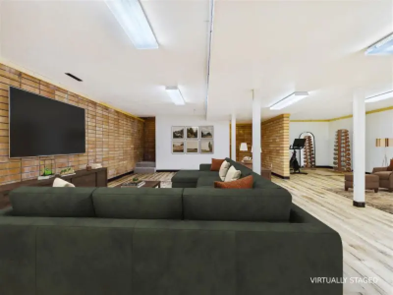 84 Park Ave Lovell #64