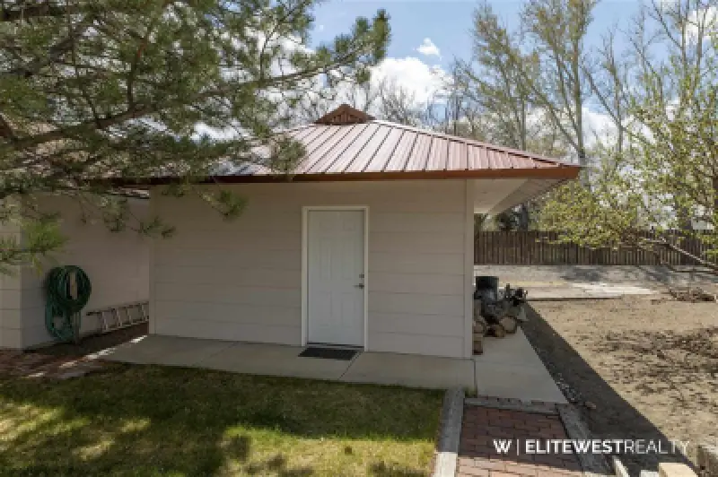 496 Birch St Frannie #39