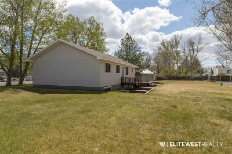496 Birch St Frannie #45