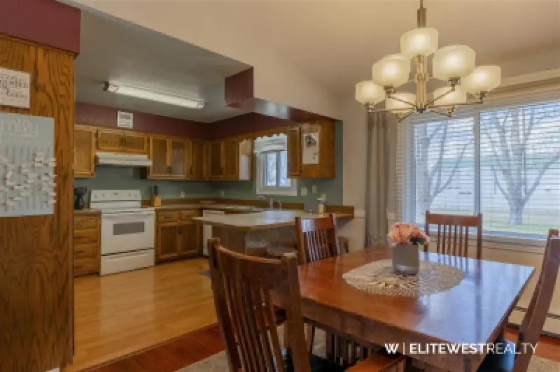 496 Birch St Frannie #5