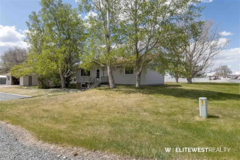 496 Birch St Frannie #57