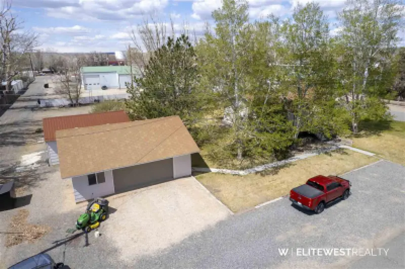 496 Birch St Frannie #60