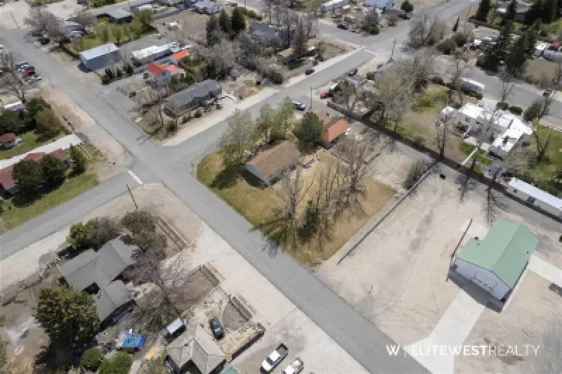 496 Birch St Frannie #64