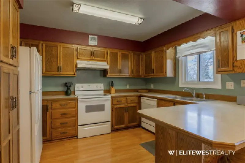 496 Birch St Frannie #7