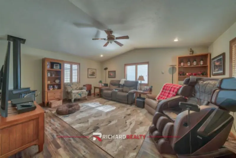 2202 Southfork St Cody #18