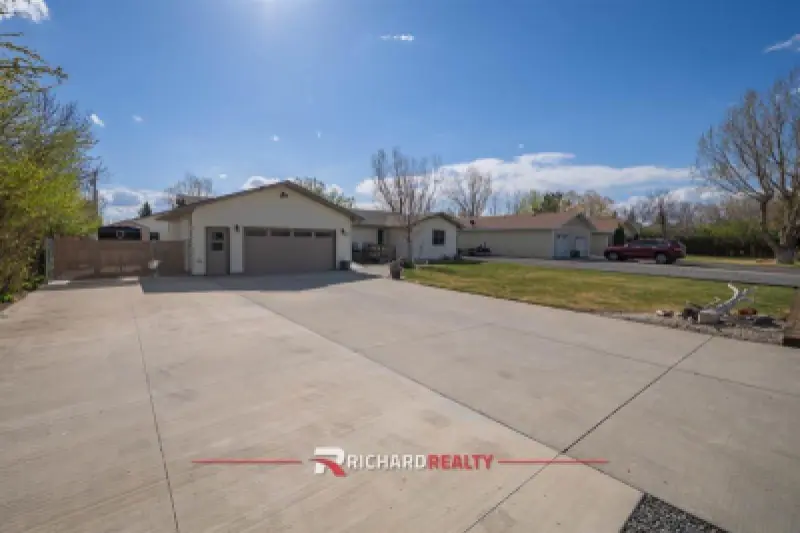 2202 Southfork St Cody #2