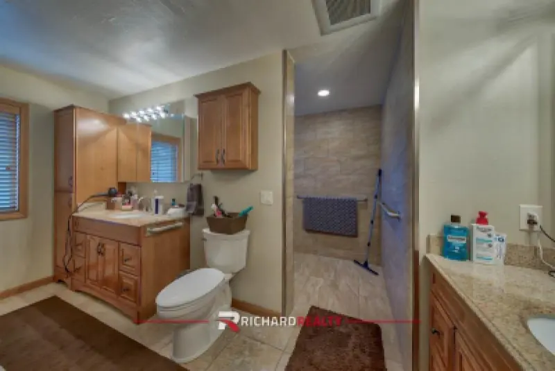 2202 Southfork St Cody #32
