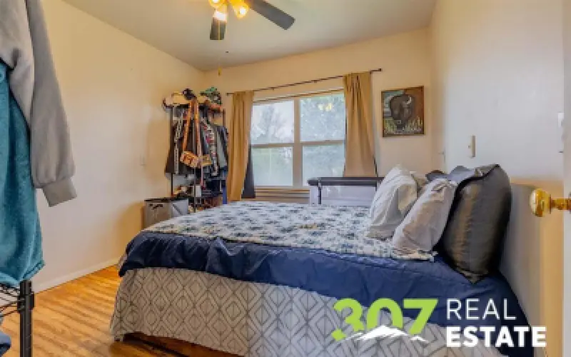 849 3rd St E Powell #16