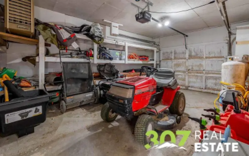 849 3rd St E Powell #23