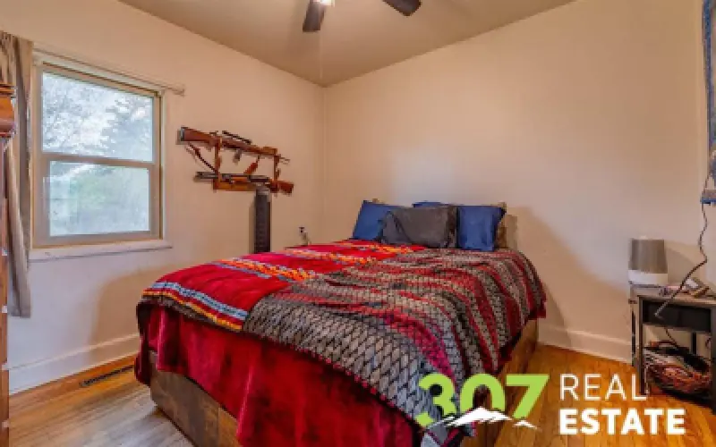 849 3rd St E Powell #8
