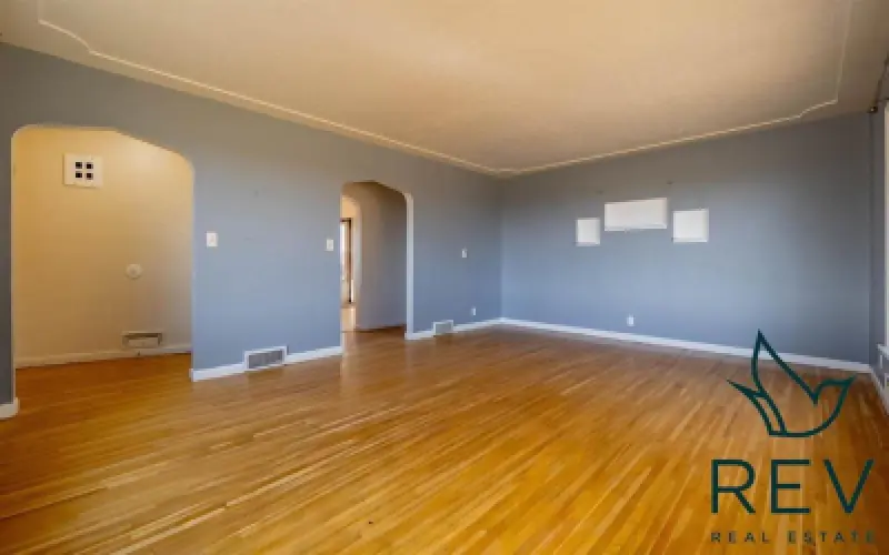 2096 Lane 10 Powell #12