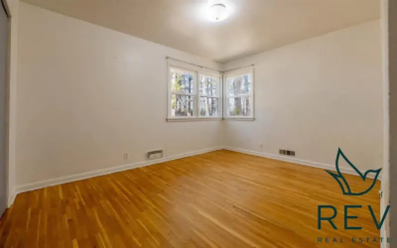 2096 Lane 10 Powell #20