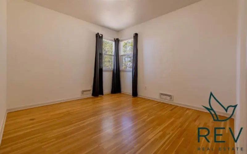 2096 Lane 10 Powell #22