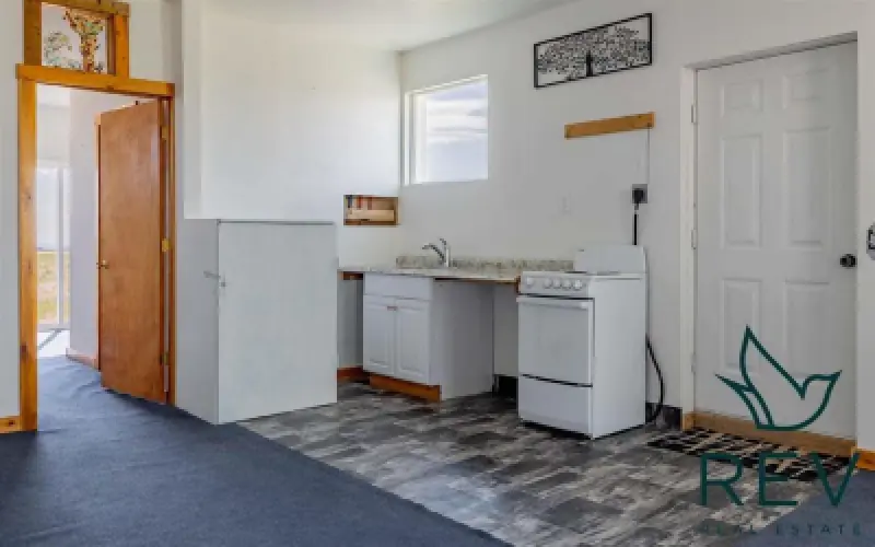 2096 Lane 10 Powell #32