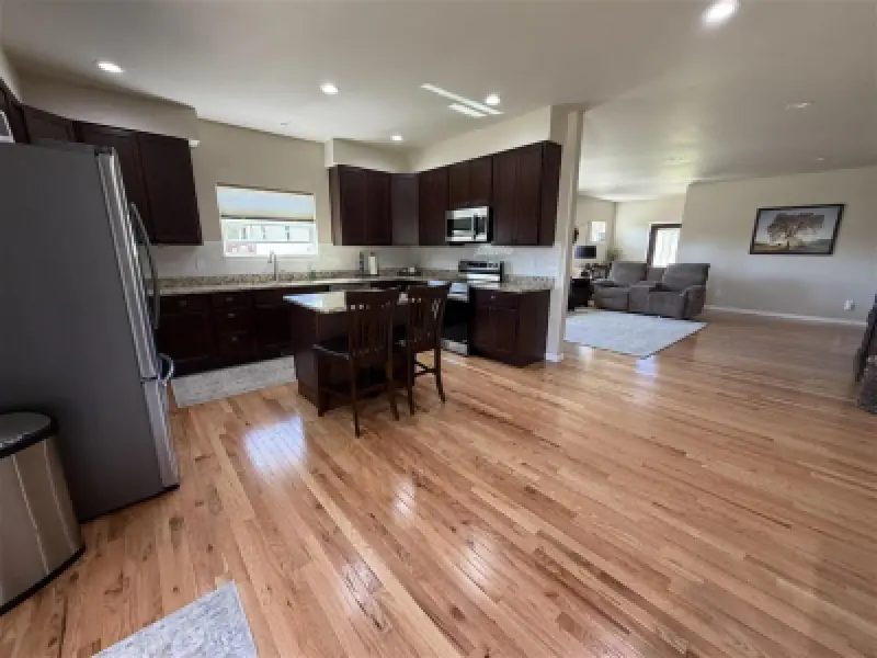 50 W 2nd St N Cowley #5