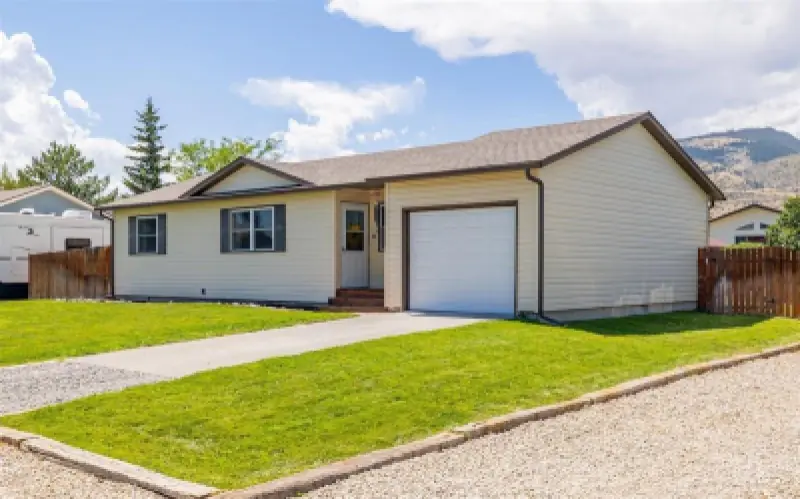 2223 Greever St Cody #1