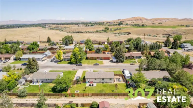2223 Greever St Cody #33