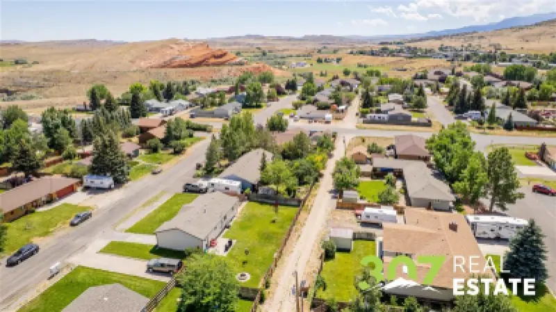 2223 Greever St Cody #36