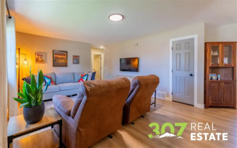 2223 Greever St Cody #5