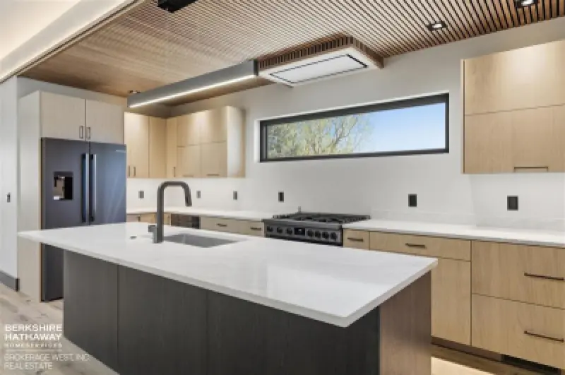 2301 Songbird Ct Cody #10