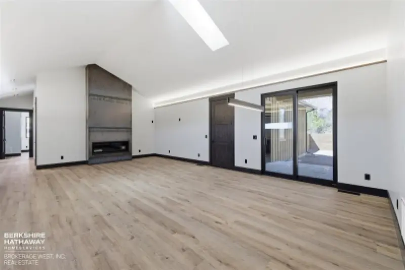 2301 Songbird Ct Cody #13